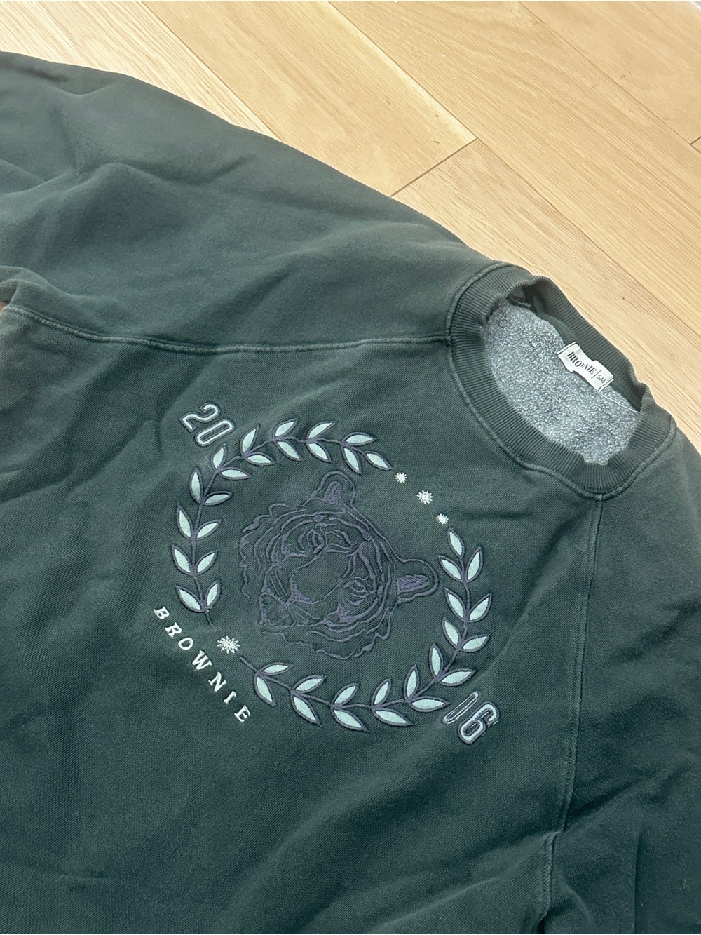 Brownie Embroidered Tiger Crest Crewneck Sweatshirt - Dark Green